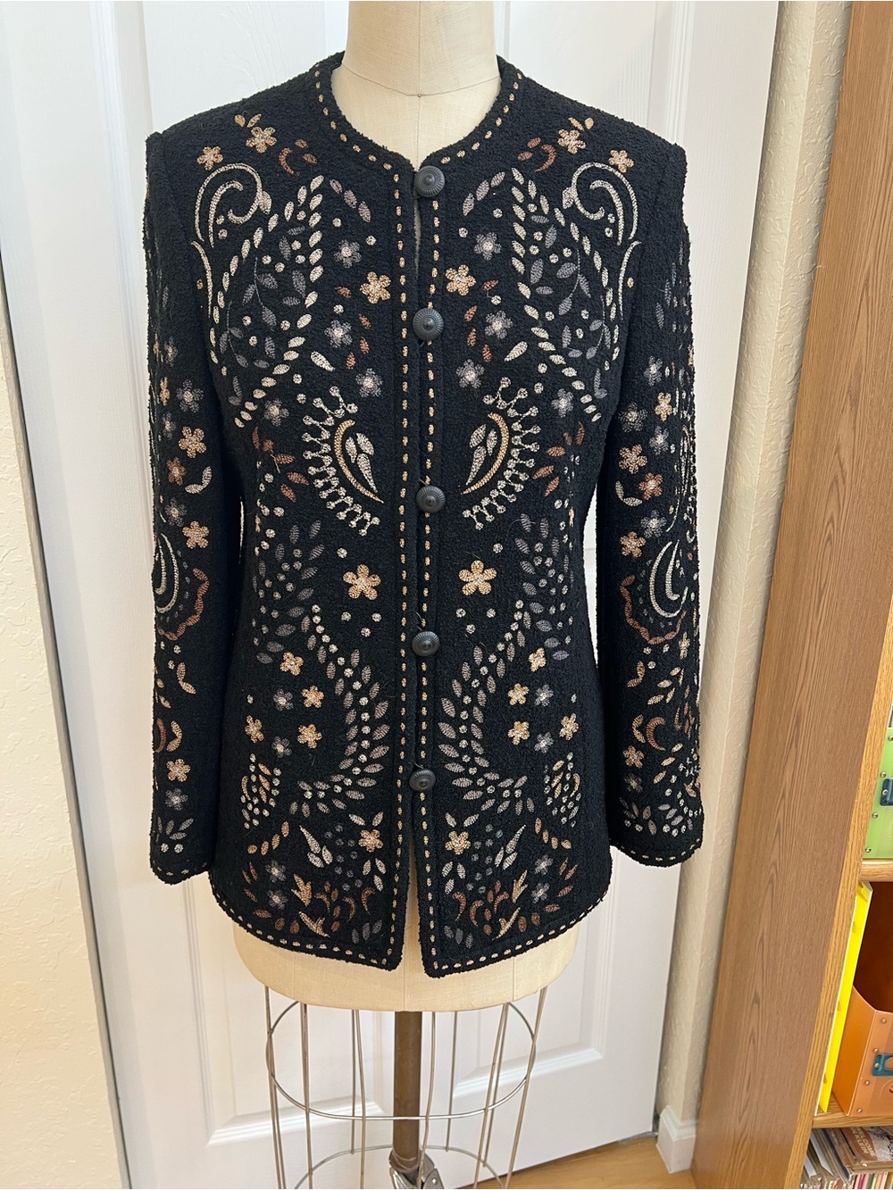 Vintage Linea by Louis Dell’olio embroidered black sweater jacket size S